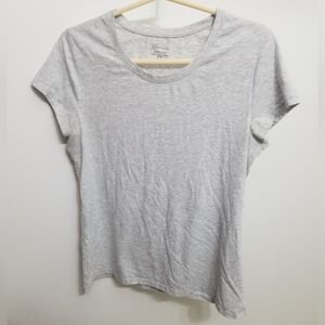 EUC grey No Boundaries shirt